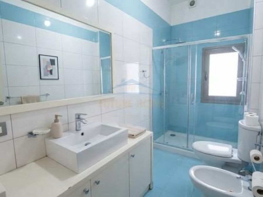 Qera , Apartament 2+1 , Pazari i Ri , Tirane