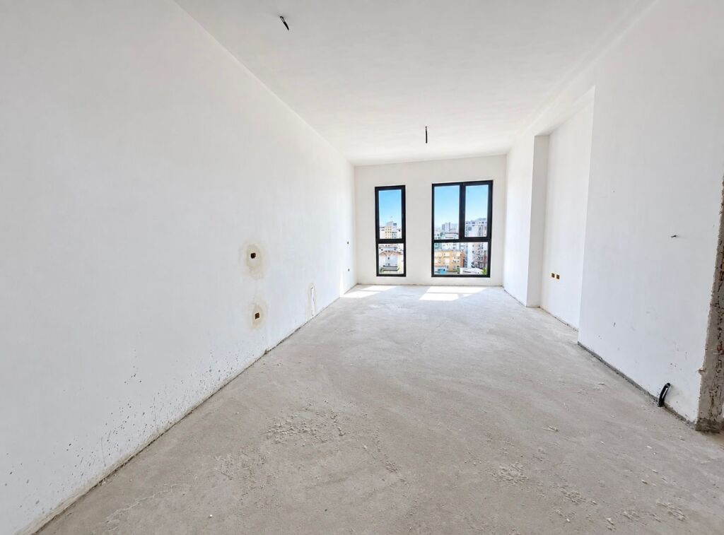 Shitet apartament 1+1 Arlis Square 21