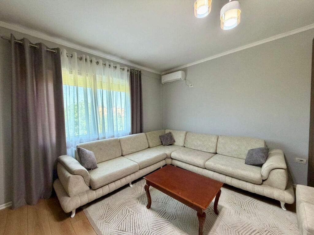 Apartment 2+1+2 (parking possibility) for rent Botanical Garden, no heating

