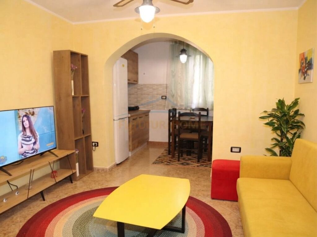 Qera , Apartament 2+1+Post Parkimi , Laprake , Tirane