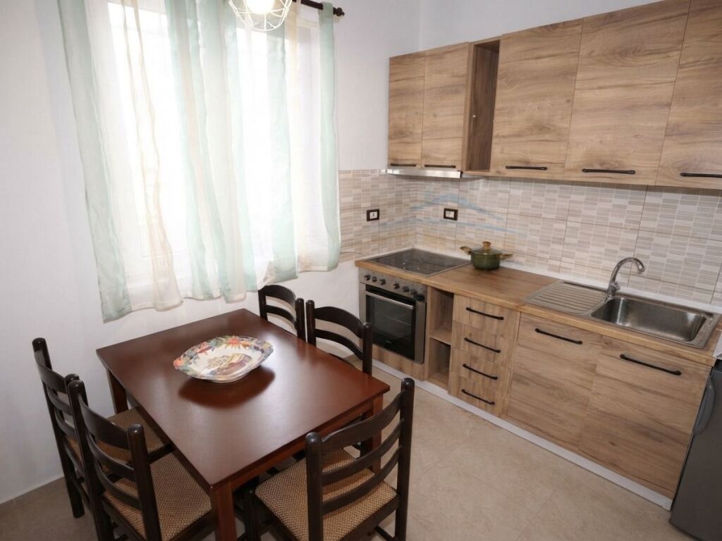 Qera , Apartament 2+1+Post Parkimi , Laprake , Tirane