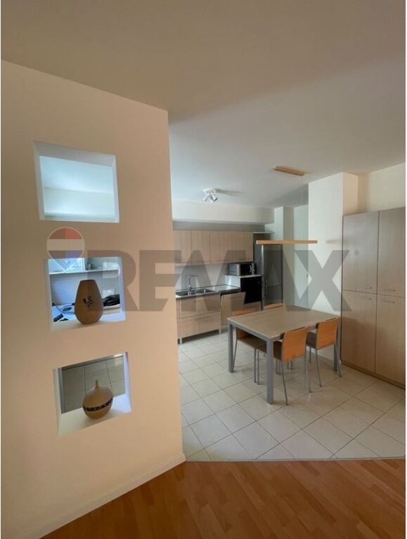 Apartament - Për Qira - Liceu Artistik, Tiranë