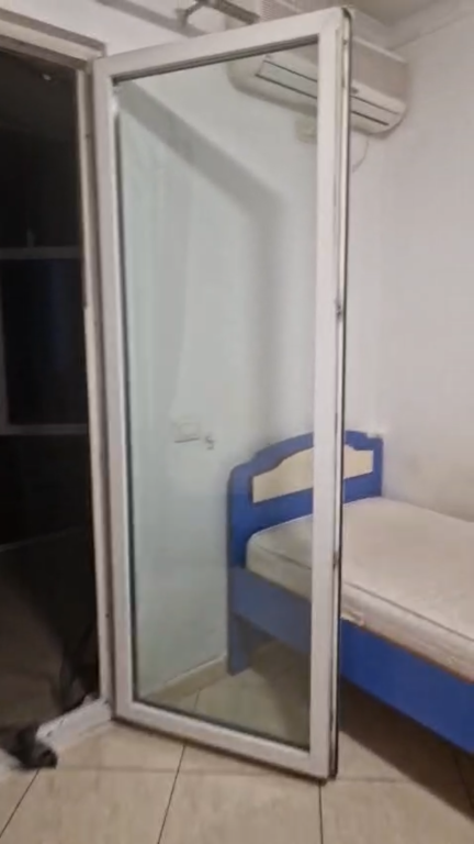 Jepet me qera apartamenti home studio  