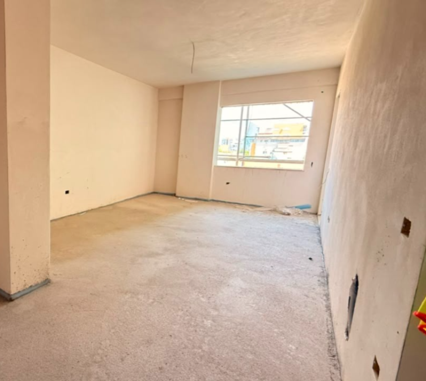 Appartamento 1+1 in vendita in Via Egnatia, Via Don Bosko, Lapraka.