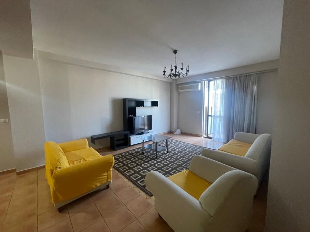 Apartament 2+1+2 me qera 21 Dhjetori