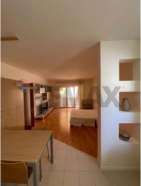 Apartament - Për Qira - Liceu Artistik, Tiranë