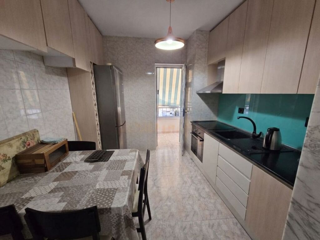 Qera , Apartament 2+1+Post Parkimi , Rruga Dritan Hoxha , Tirane