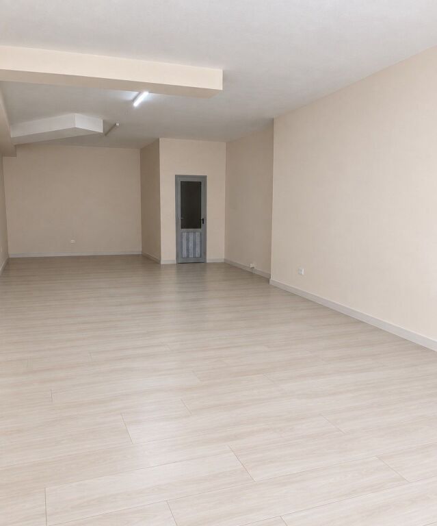 Vendita | Ambjent Biznesi | Kthesa Kamzës | 190000 €