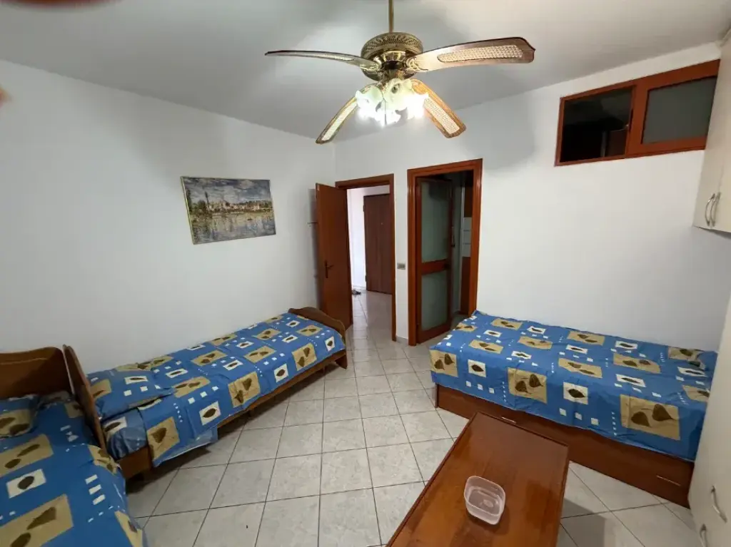 JEPET ME QERA APRTAMENTI 2+1 STADIUMI DURRES
