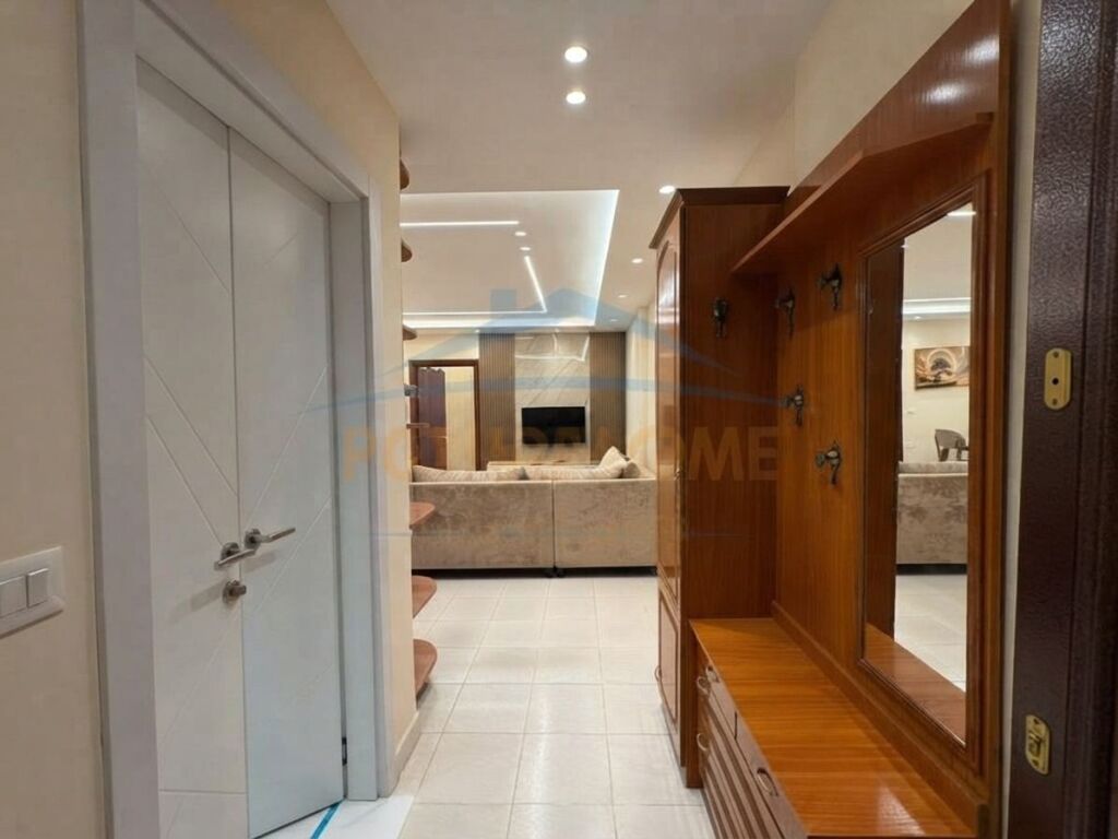 Qera, Apartament 2+1, Laprakë