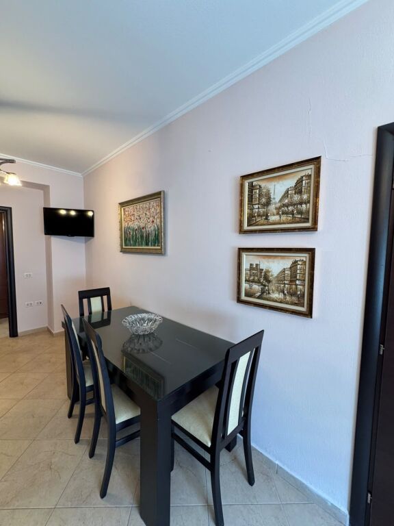 Affitto | Apartament 2 + 1 + Parkim | Komuna e Parisit | 850 €/mese