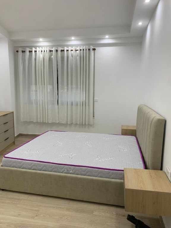 Super apartament 1+1+post parkimi tek Shkolla e Baletit