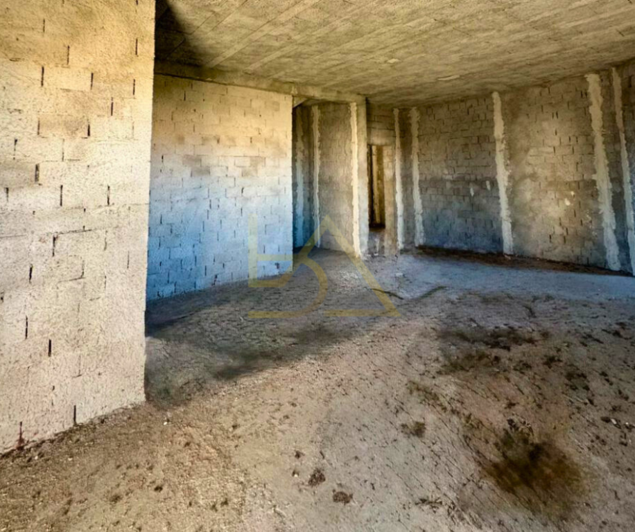 VILLA SU DUE PIANI CON TERRENO IN VENDITA – SHIJAK, DURRËS