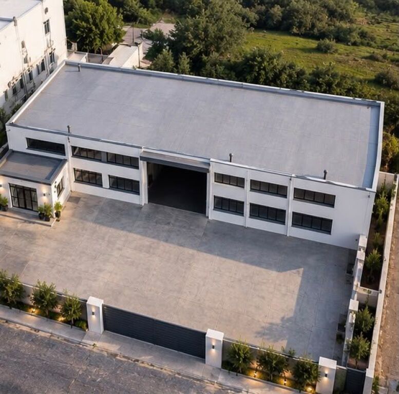🏭 CAPANNONE INDUSTRIALE IN VENDITA – AUTOSTRADA TIRANA–DURRËS