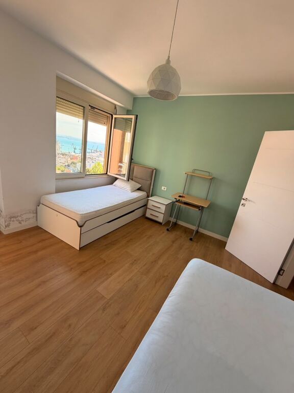 AFFITTASI APPARTAMENTO 2+1+3 BALCONI VILA E ZOGUT, DURRES