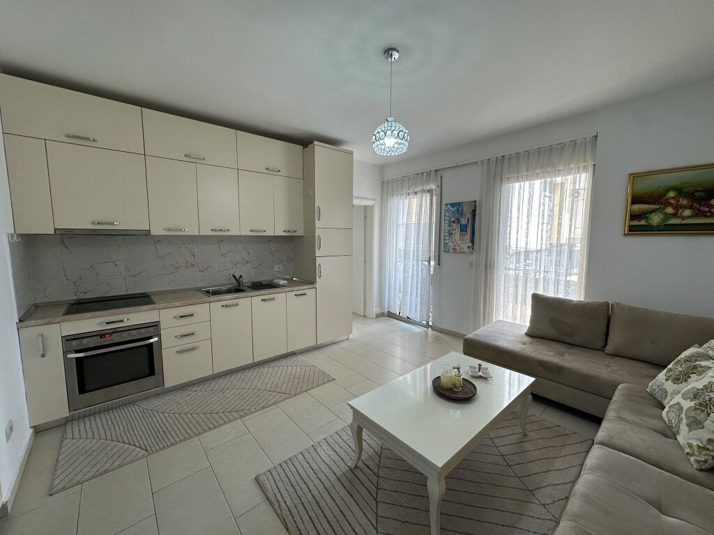 Apartment 1+1 for rent at Ura Dajlanit