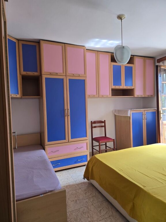 Apartament per qera 1+1 te rruga e Durrsit