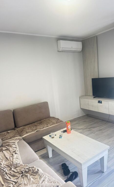 Apartament me qera 1+1 5 Maji