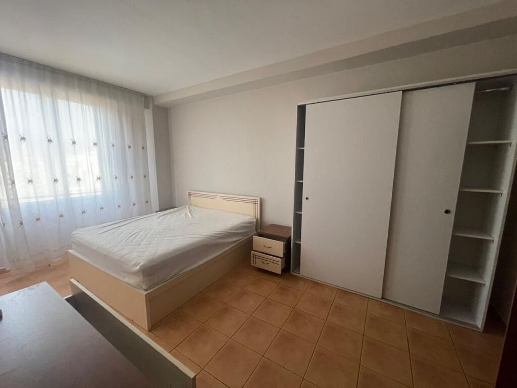Apartament 2+1+2 me qera 21 Dhjetori