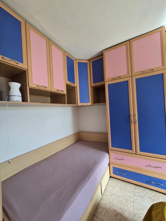 Apartament per qera 1+1 te rruga e Durrsit
