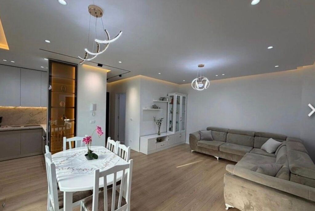 Jepet me qira apartament 2+1 pranë Fole Rezidence