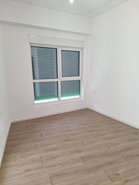 Tirane, for sale by Owner, no commission 2+1 apartment 5th Floor, 75 m² 129,000 € (Kaimi Complex, ALI DEMI)