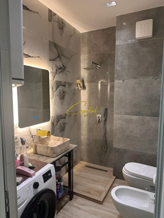 FOR SALE APARTMENT 3+1+2 MAGNET COMPLEX 40,000,000 LEKE