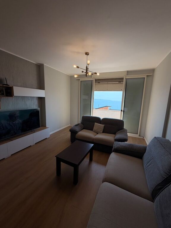 AFFITTASI APPARTAMENTO 2+1+3 BALCONI VILA E ZOGUT, DURRES