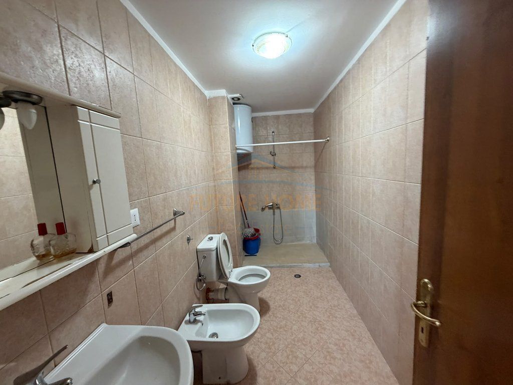 Affitto, Appartamento 2+1+2, Comune di Parigi, Tirana