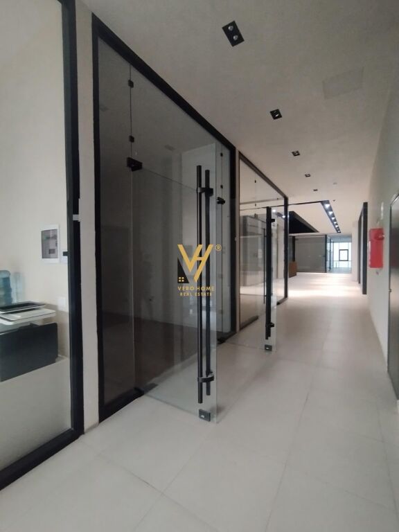 SHITET AMBIENT BIZNESI 27 M2 TE GOLDEN TOWER, MINE PEZA 86.400 EURO