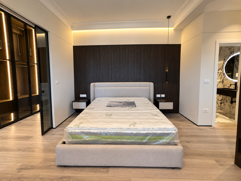 Luxury apartment 2+1+2 for rent at Garden Building