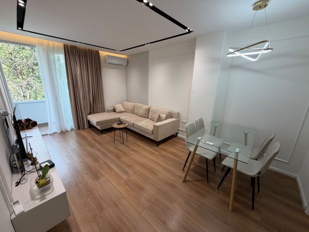 📣 SUPER AFFITTO Appartamento 2+1 📍 Vicino al Ginnasio “Petro Nini Luarasi” ✨  