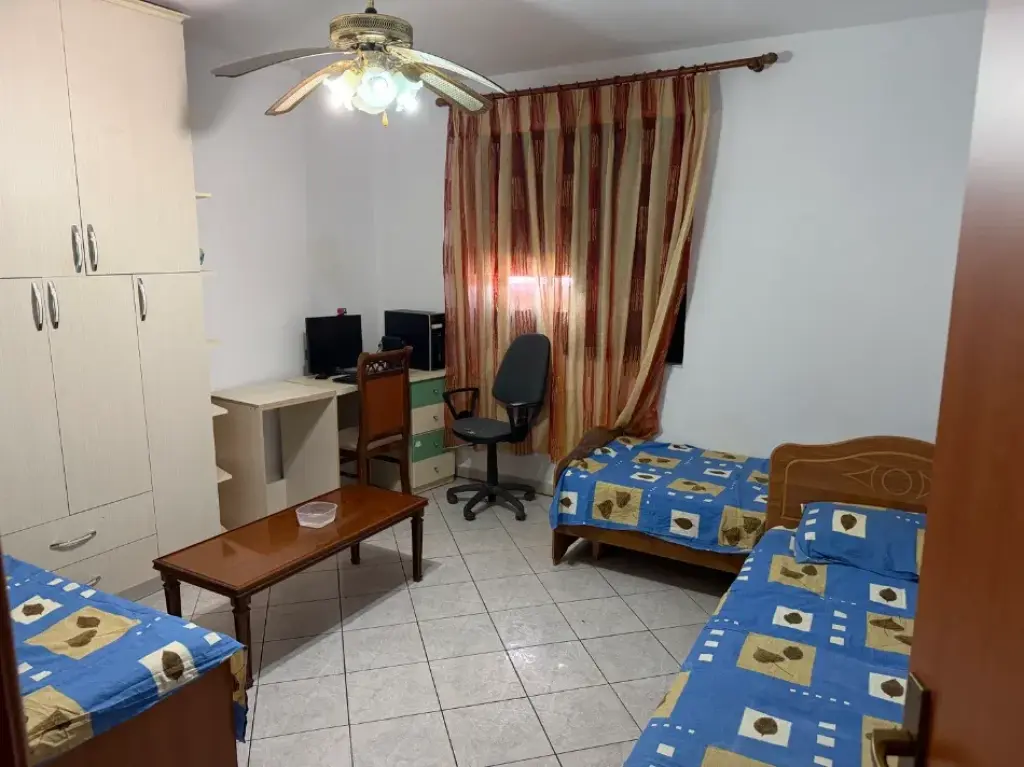 JEPET ME QERA APRTAMENTI 2+1 STADIUMI DURRES