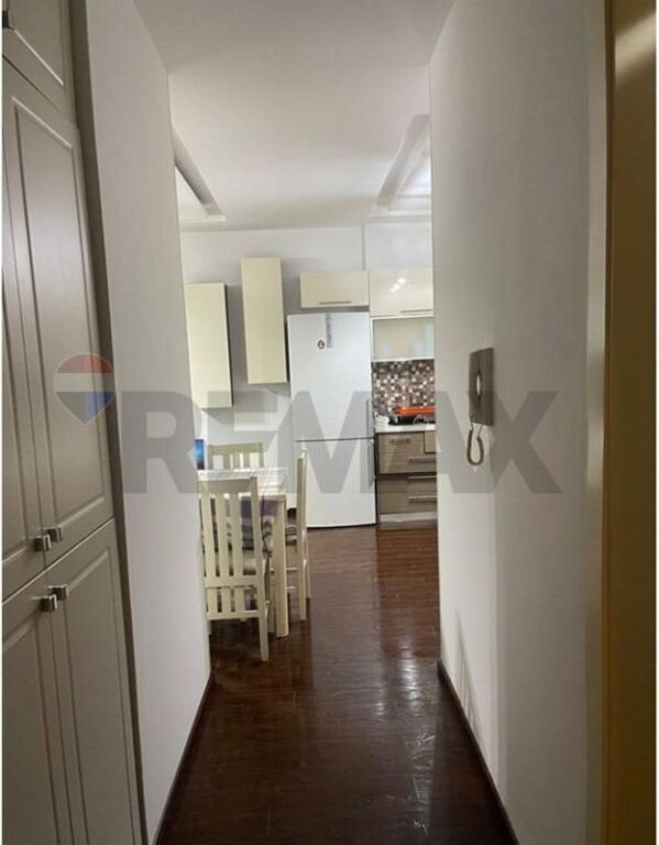 Jepet me qira apartament 2+1 në zonën e Freskut