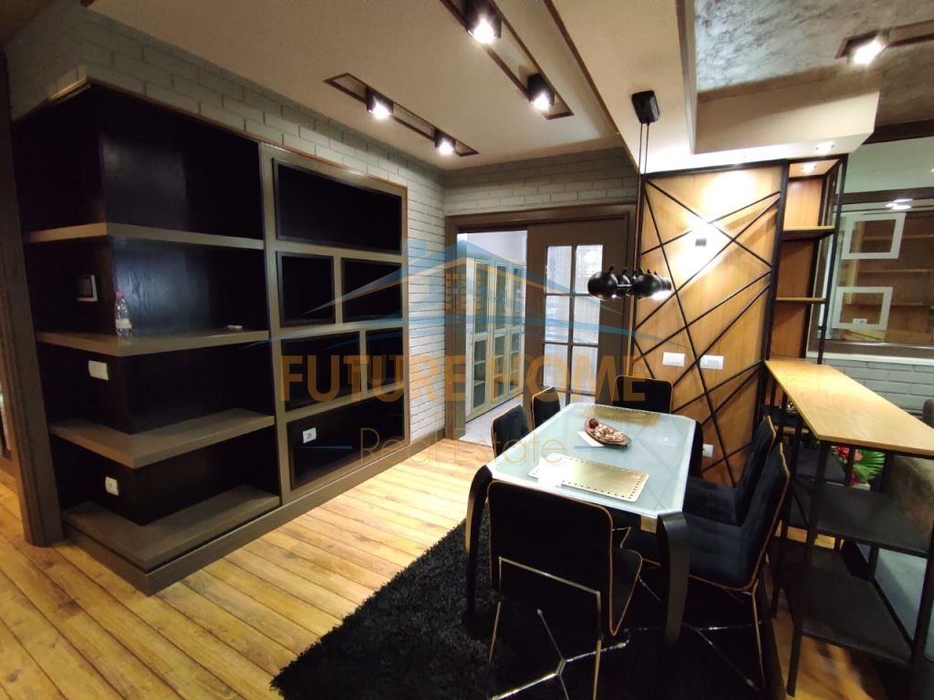 Shitet , Apartament 2+1, Myslym Shyri, Tiranë