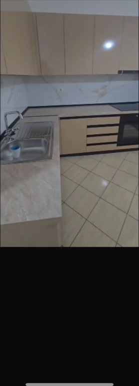 Jepet me qera apartamenti  1+1