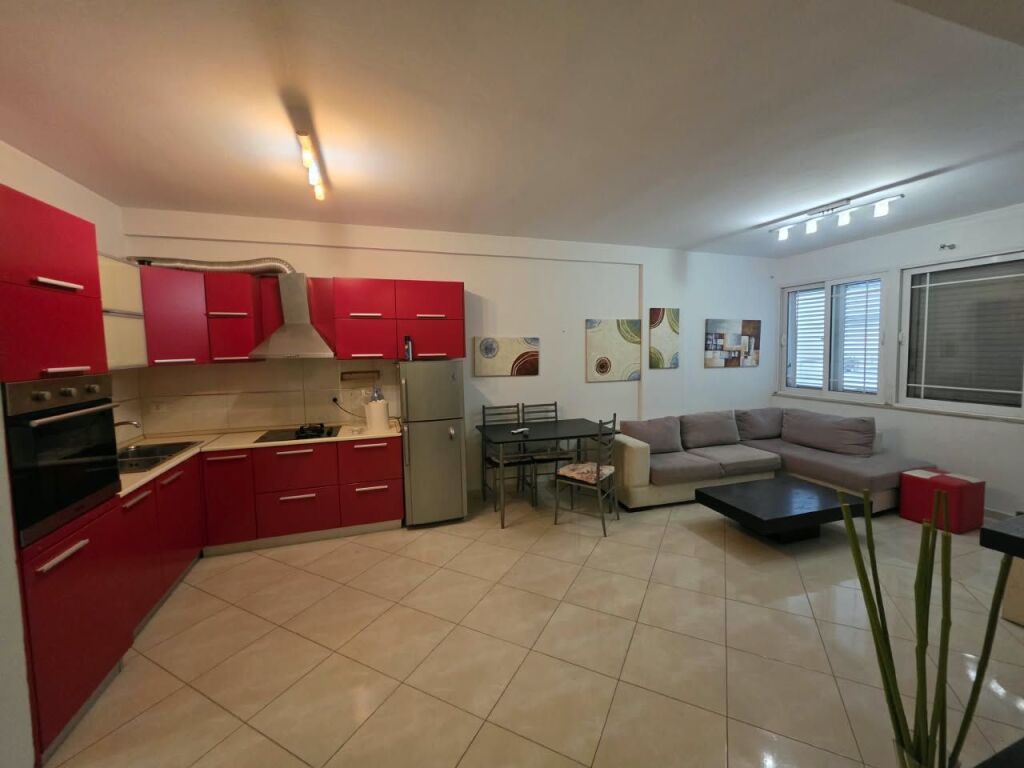 📣 QERA 🏡 Apartament 2+1  📍Pranë Grand Gallery, Yzberisht