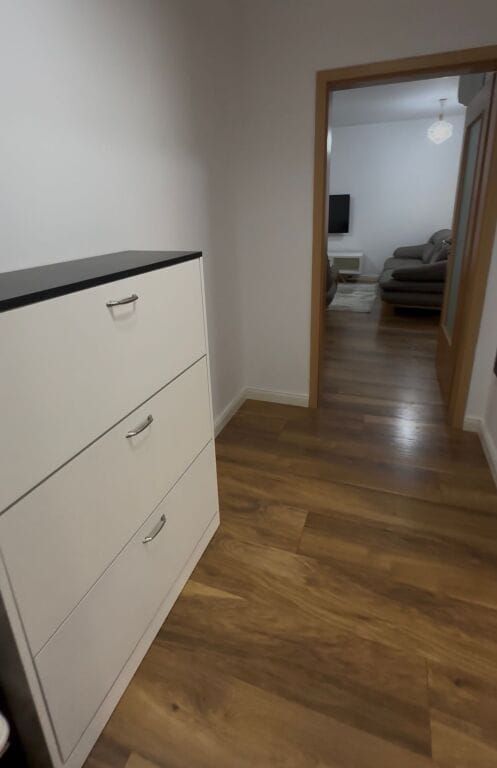 Affitto | Apartament 2 + 1 | Liqeni i Thatë | 850 €/mese