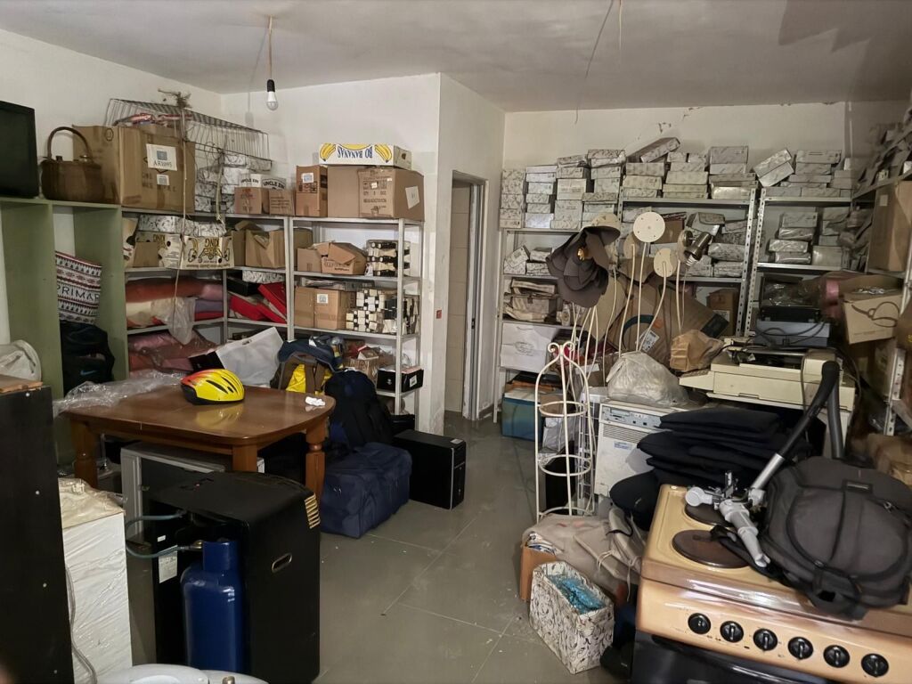 Shitet ambient biznesi 27.2 m² — Rr. Shefqet Kuka, Linzë