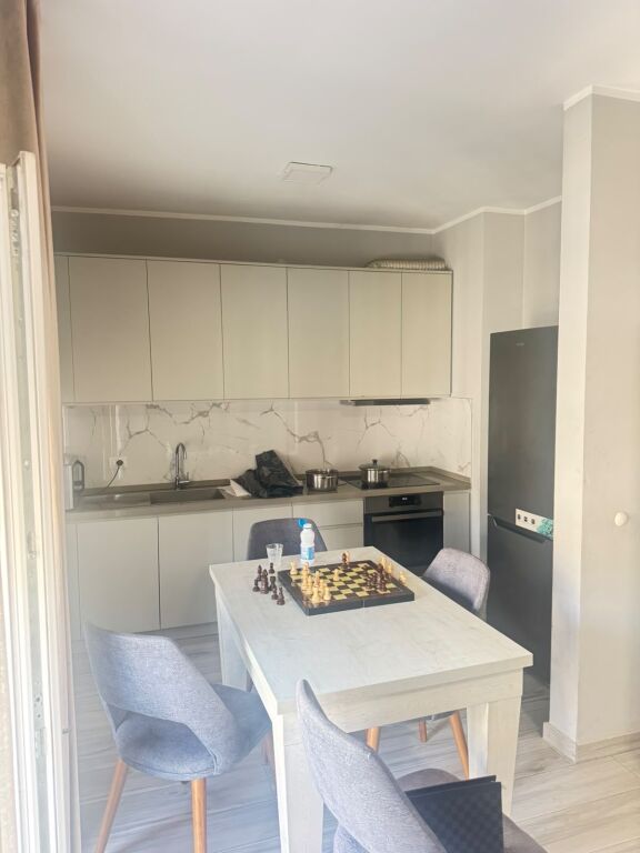 For rent 1+1 5 May Street 55,000 leke