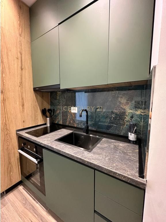 STUDIO FOR SALE IN MALIN E ROBIT !