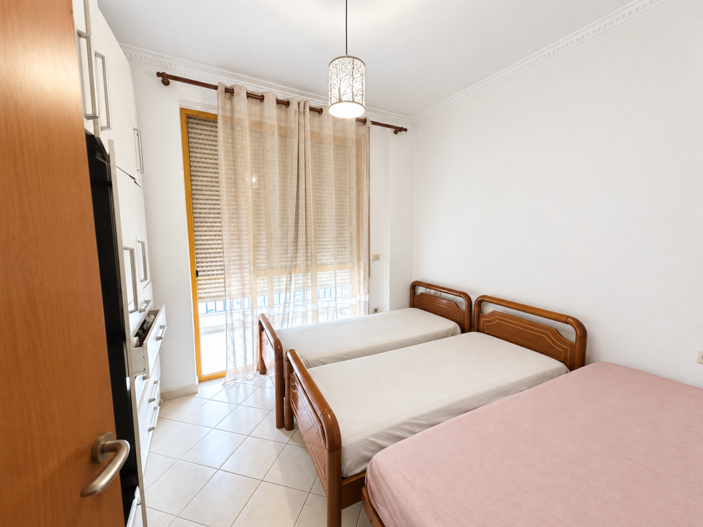 APARTMENT FOR SALE PARIS MUNICIPALITY
