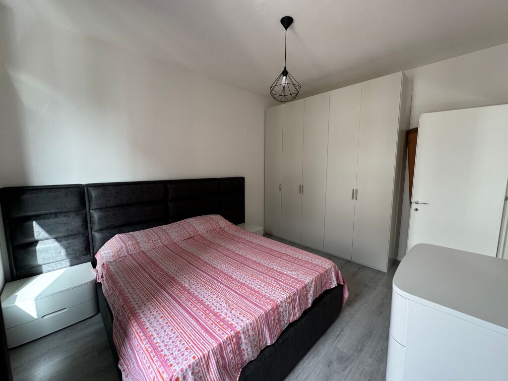 Apartment for rent 1+1 with parking, near the Train Station price 550 euro
