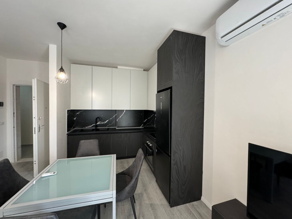 Apartment for rent 1+1 with parking, near the Train Station price 550 euro
