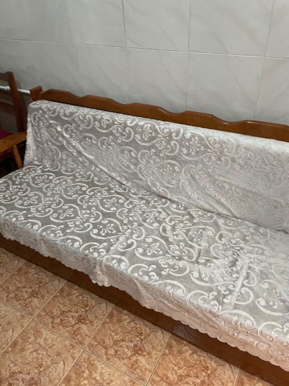 For rent 1+1 second floor villa in allias 23000 lek furnished  