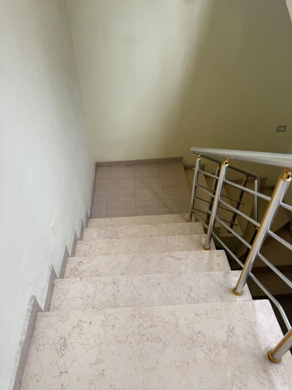 2+1,kat 2 vile te karburant kastrati allias,450 mije leke