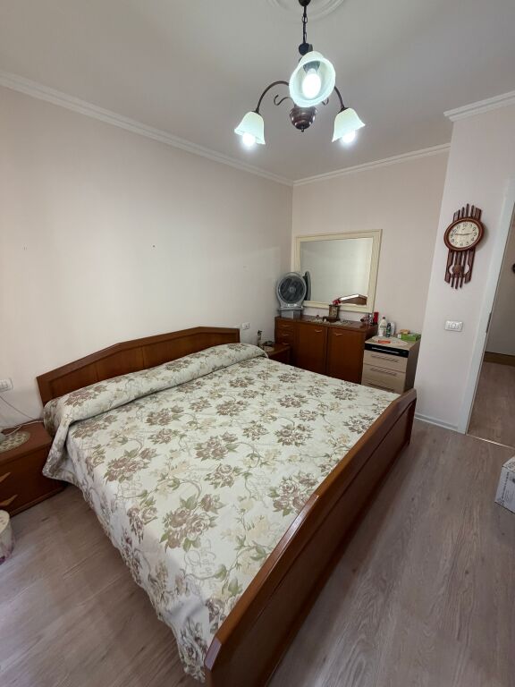 Apartament i mobiluar 1+1 tek Kompleksi Kontakt