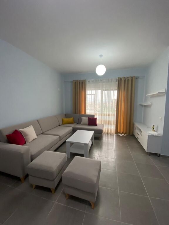 SUPER MUNDËSI! SHITET APARTAMENT 2+1