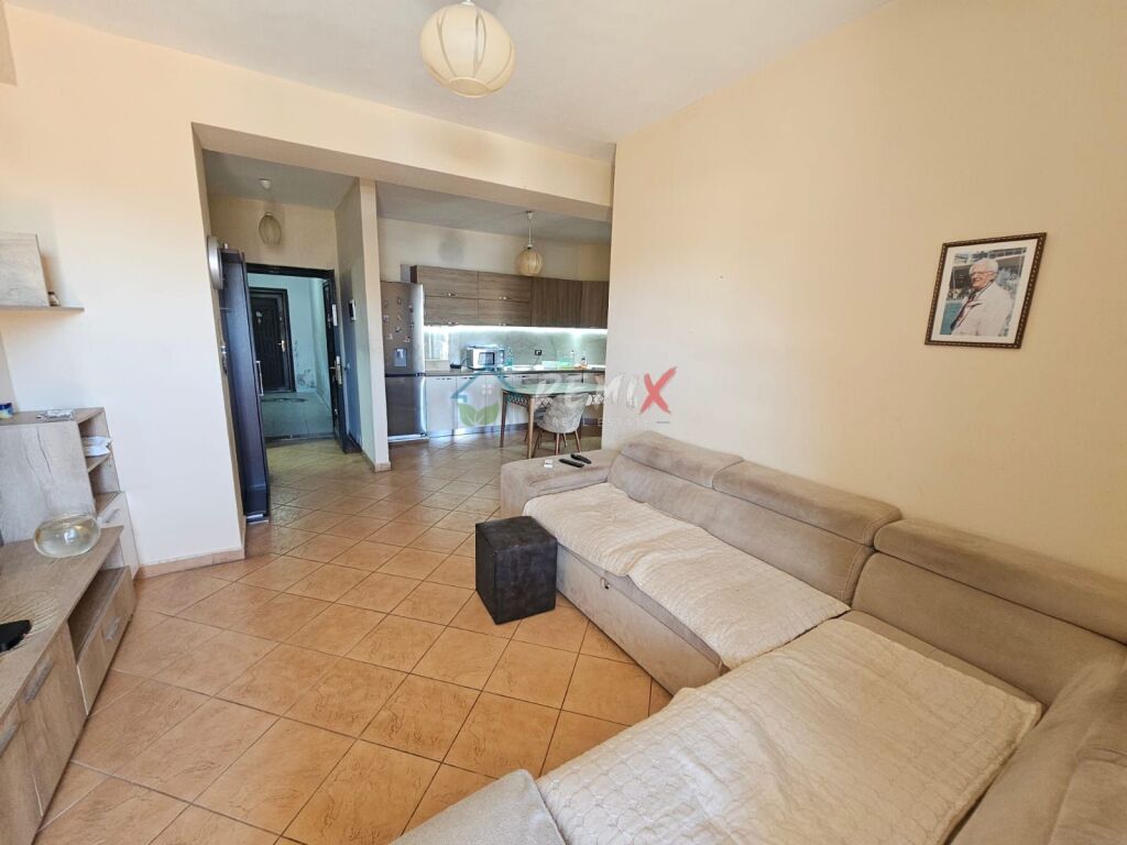 APARTAMENT 2+1 ME QIRA – PLAZH, PËRBALLË HOTEL ANTALYA!