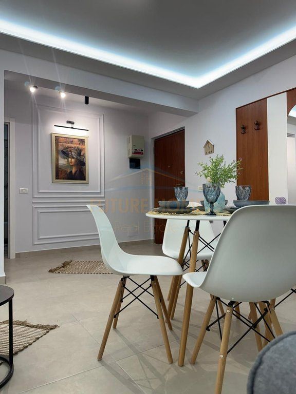 Shitet, Apartament 1+1,Shkembi Kavajes, Golem